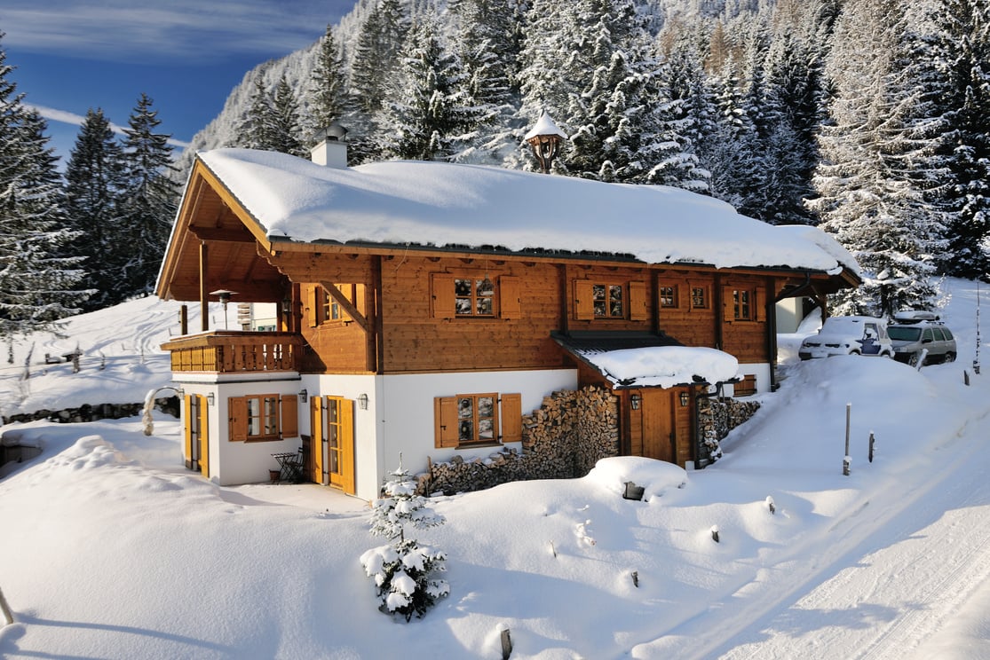 Traditional Ski Chalet covered in Snow (XXXL)